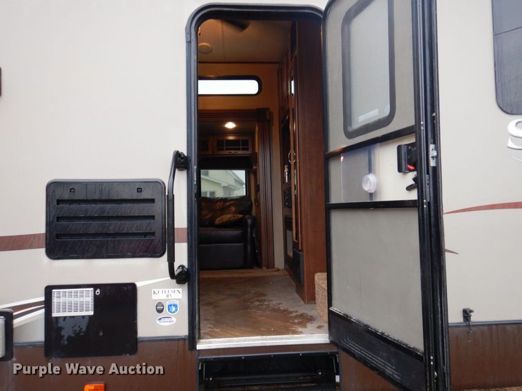 image for item MW9377 2014 Heartland 3400QB Sundance  camper