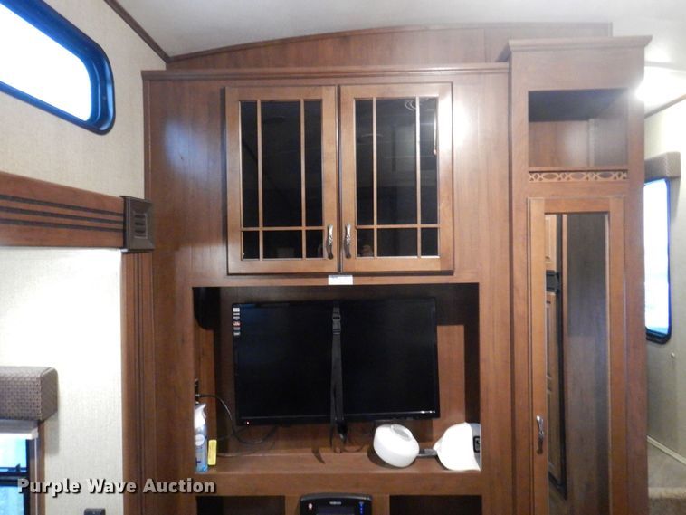 image for item MW9377 2014 Heartland 3400QB Sundance  camper