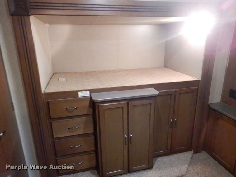 image for item MW9377 2014 Heartland 3400QB Sundance  camper