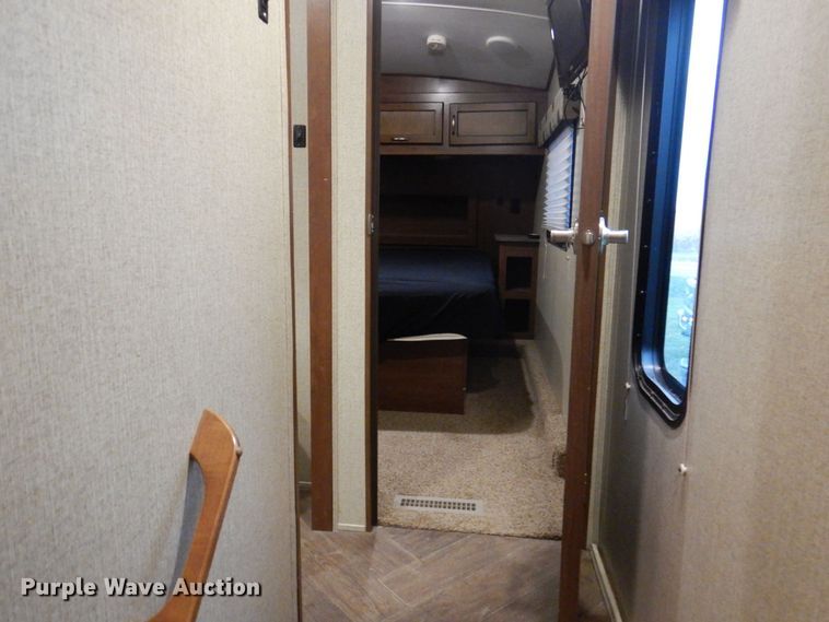 image for item MW9377 2014 Heartland 3400QB Sundance  camper