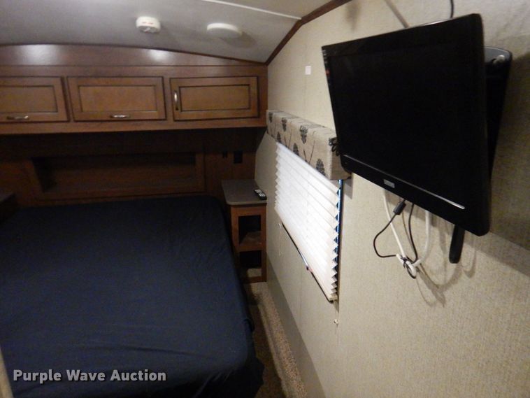 image for item MW9377 2014 Heartland 3400QB Sundance  camper