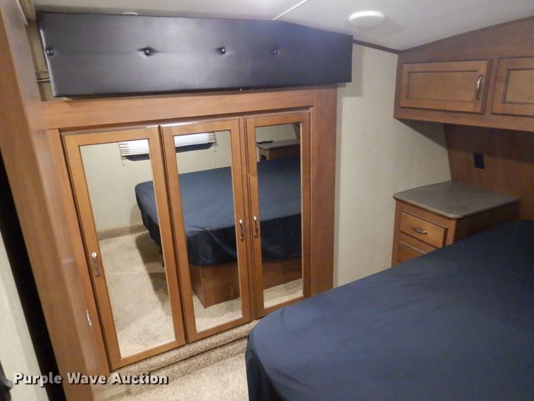 image for item MW9377 2014 Heartland 3400QB Sundance  camper