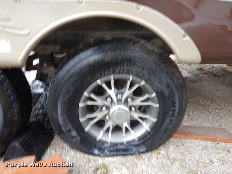 image for item MW9377 2014 Heartland 3400QB Sundance  camper