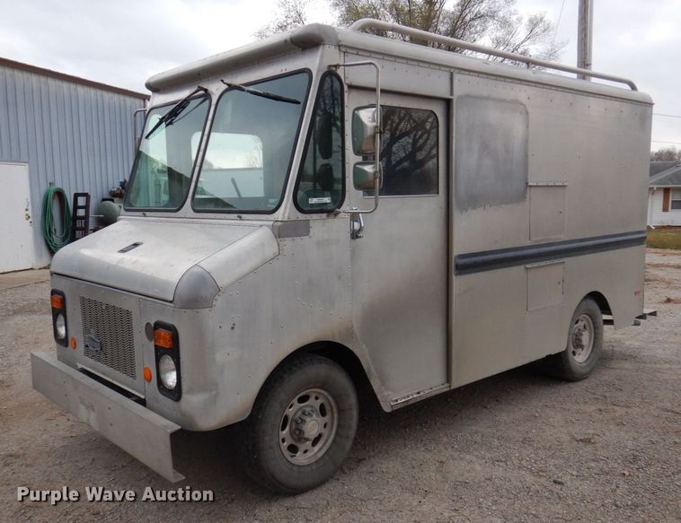 image for item MW9384 1978 Chevrolet  delivery truck