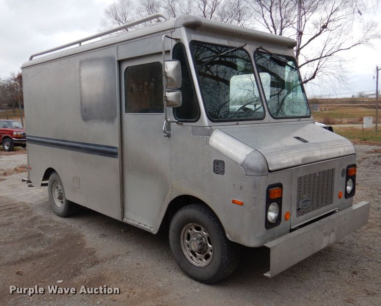 image for item MW9384 1978 Chevrolet  delivery truck