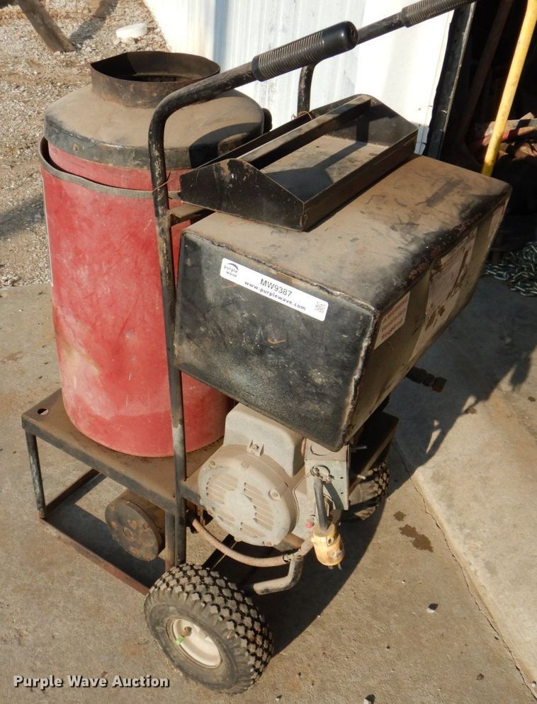 image for item MW9387 BDC  pressure washer