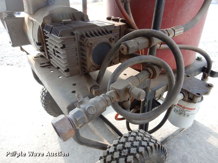 image for item MW9387 BDC  pressure washer