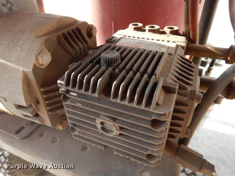 image for item MW9387 BDC  pressure washer