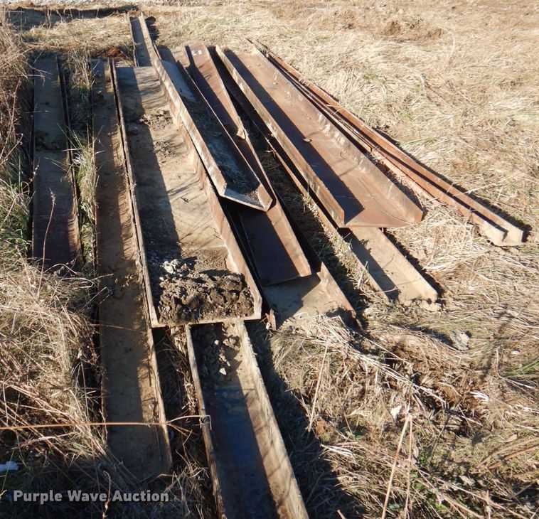 image for item MW9397 Approximately 13 pieces of steel channel iron