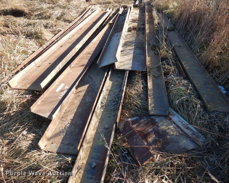 image for item MW9397 Approximately 13 pieces of steel channel iron