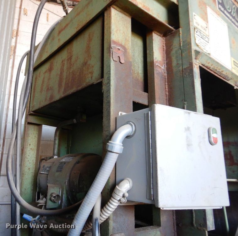image for item MW9400 Fox Baler  cardboard baler