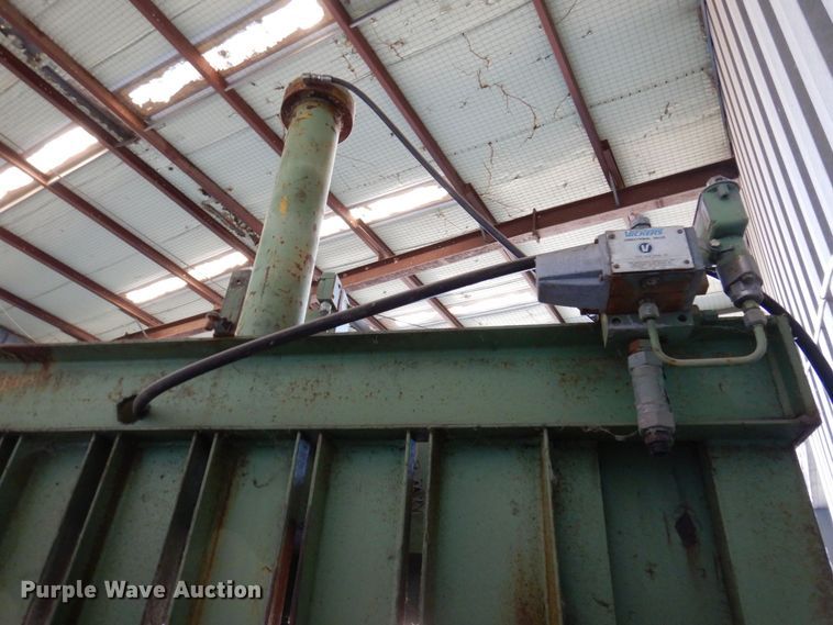 image for item MW9400 Fox Baler  cardboard baler
