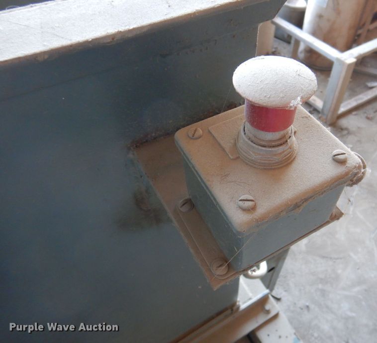 image for item MW9401 Maren  material baler