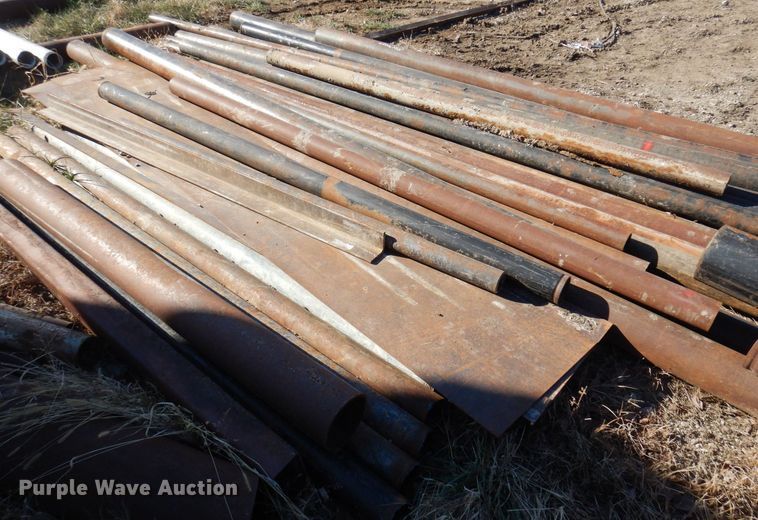 image for item MW9407 Approximately 30 steel pipes