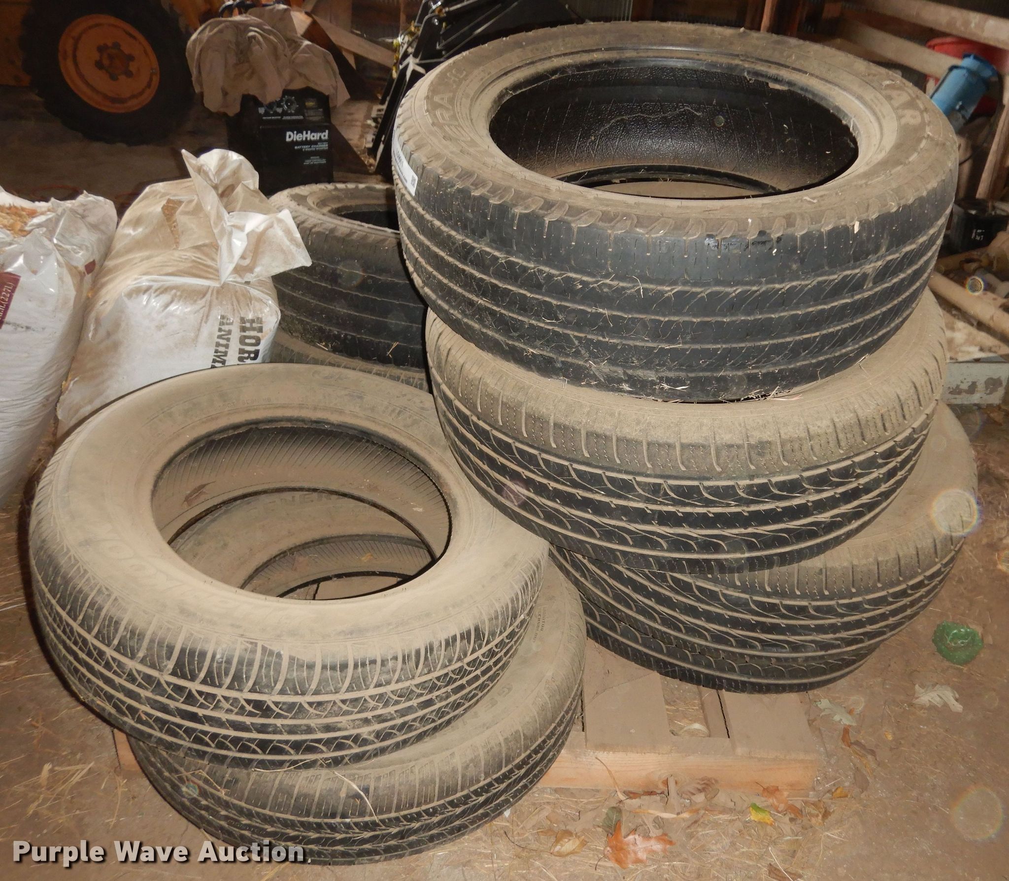 (8) tires in Topeka, KS Item LG9911 sold Purple Wave