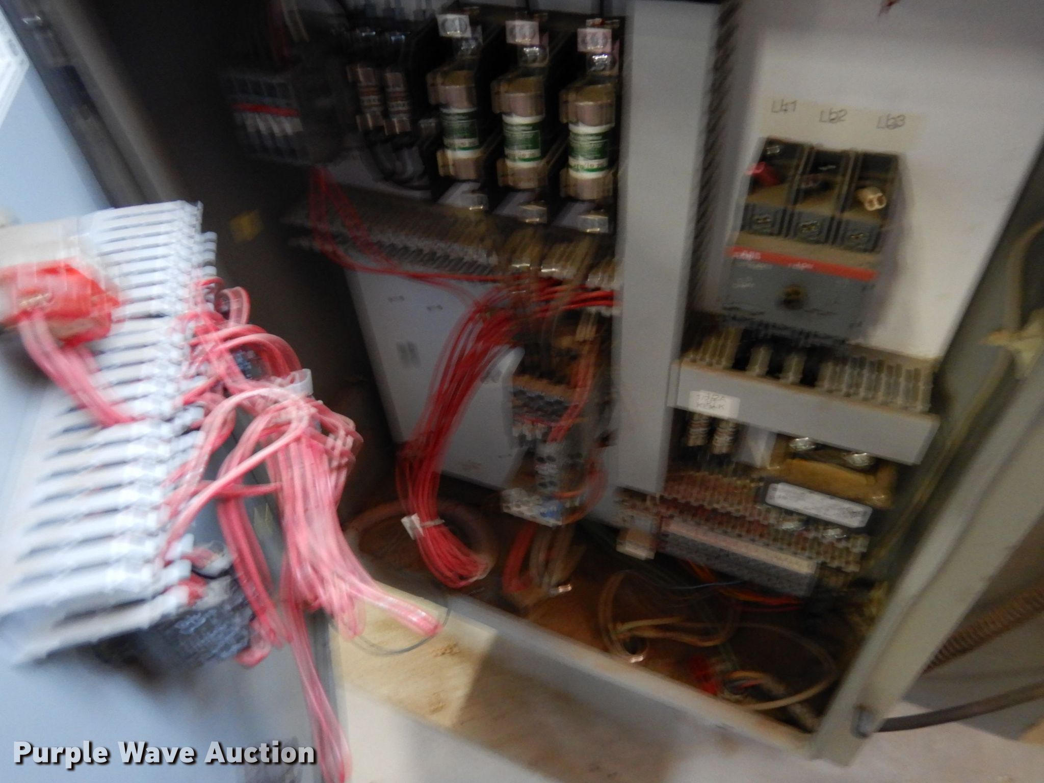 Sander in Rochester, MN Item MH9260 sold Purple Wave