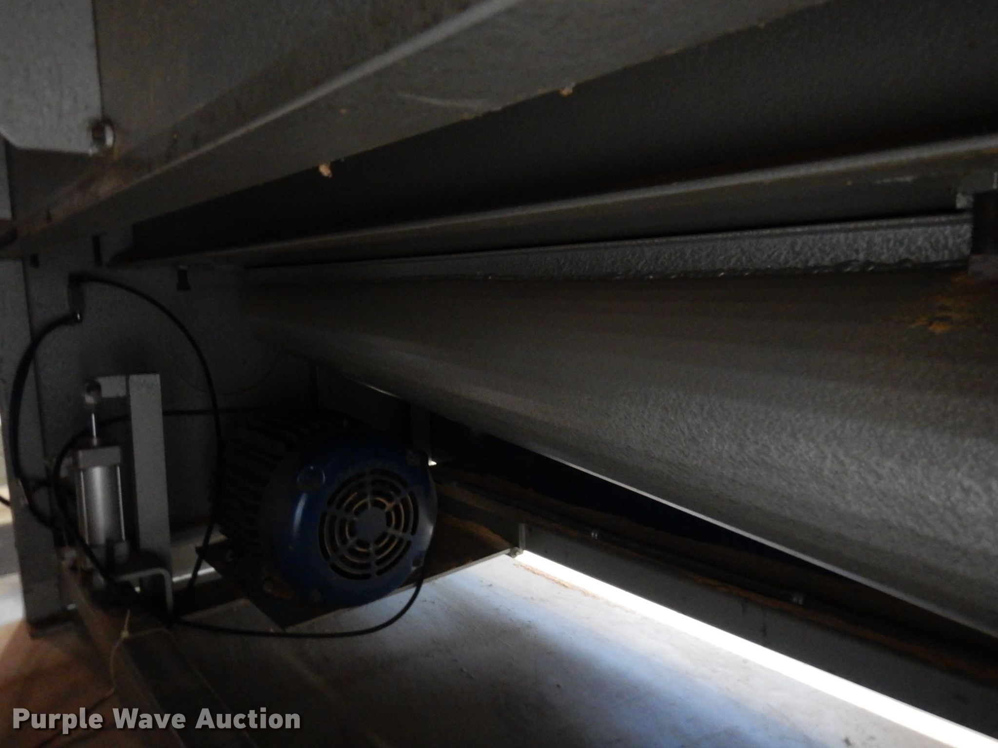 Sander in Rochester, MN Item MH9260 sold Purple Wave