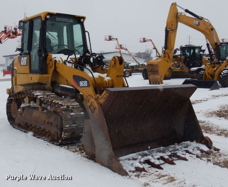 image for item AF9439 2015 Caterpillar 963D  track loader