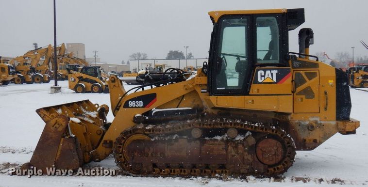 image for item AF9439 2015 Caterpillar 963D  track loader