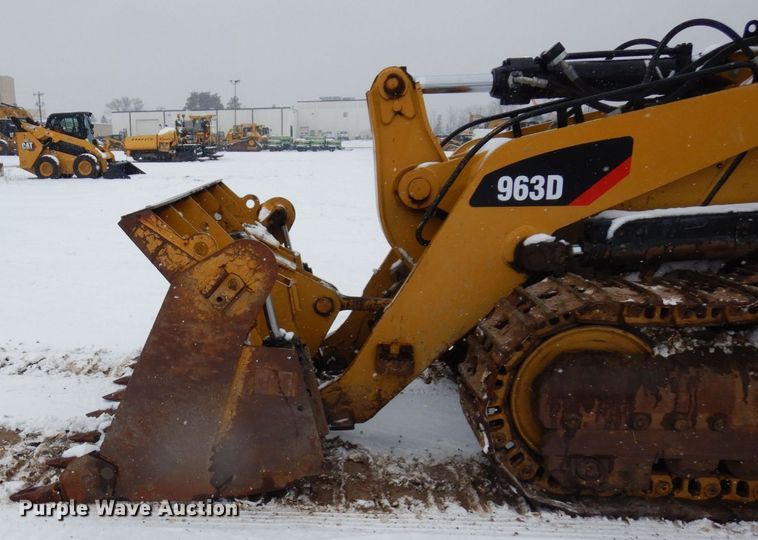 image for item AF9439 2015 Caterpillar 963D  track loader