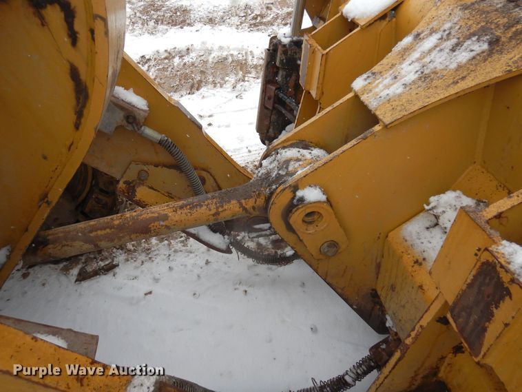 image for item AF9439 2015 Caterpillar 963D  track loader