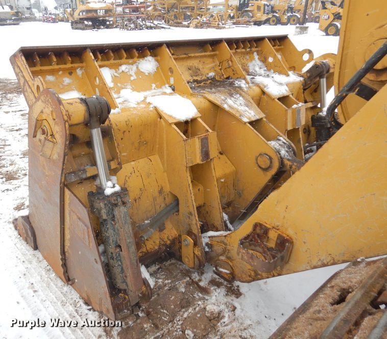 image for item AF9439 2015 Caterpillar 963D  track loader