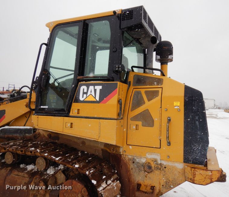 image for item AF9439 2015 Caterpillar 963D  track loader