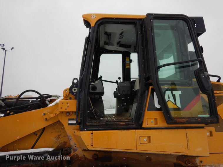 image for item AF9439 2015 Caterpillar 963D  track loader