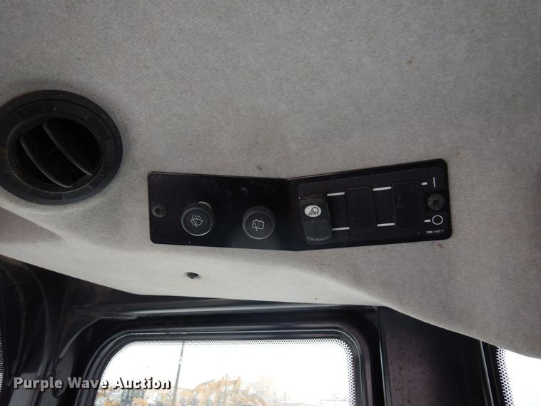 image for item AF9439 2015 Caterpillar 963D  track loader