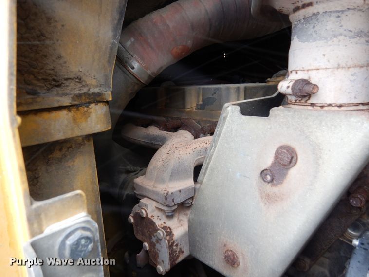 image for item AF9439 2015 Caterpillar 963D  track loader