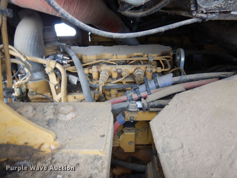 image for item AF9439 2015 Caterpillar 963D  track loader