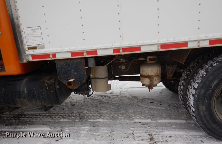 image for item AF9442 1993 International 4900  box truck