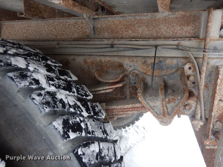 image for item AF9442 1993 International 4900  box truck