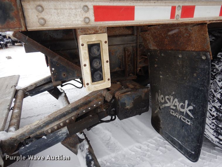 image for item AF9442 1993 International 4900  box truck