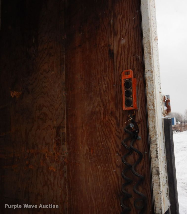 image for item AF9442 1993 International 4900  box truck