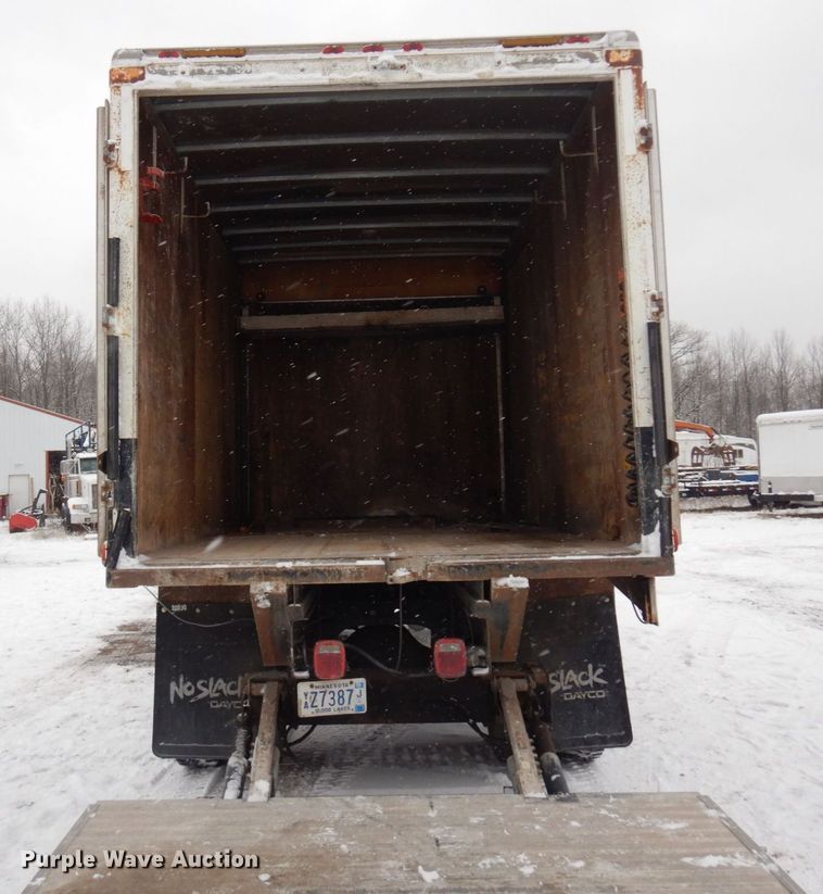 image for item AF9442 1993 International 4900  box truck
