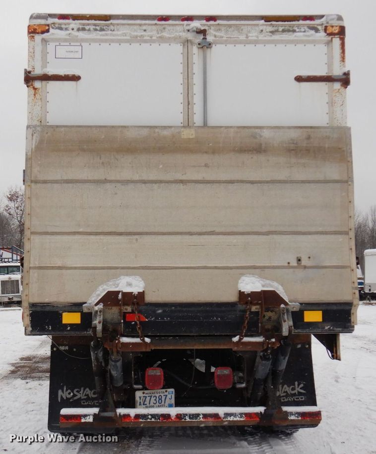 image for item AF9442 1993 International 4900  box truck