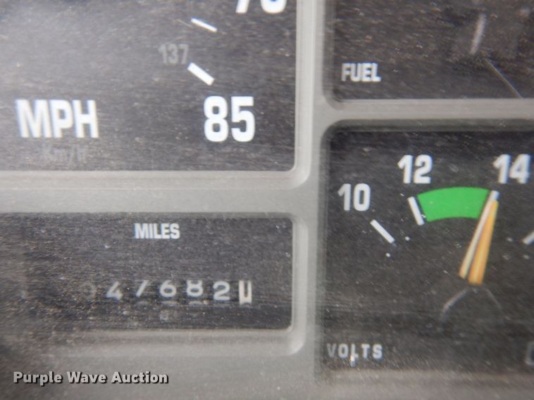 image for item AF9442 1993 International 4900  box truck