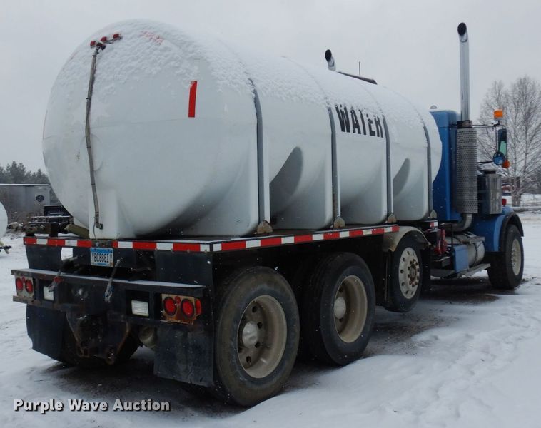 image for item AF9443 1995 Kenworth T800  water truck