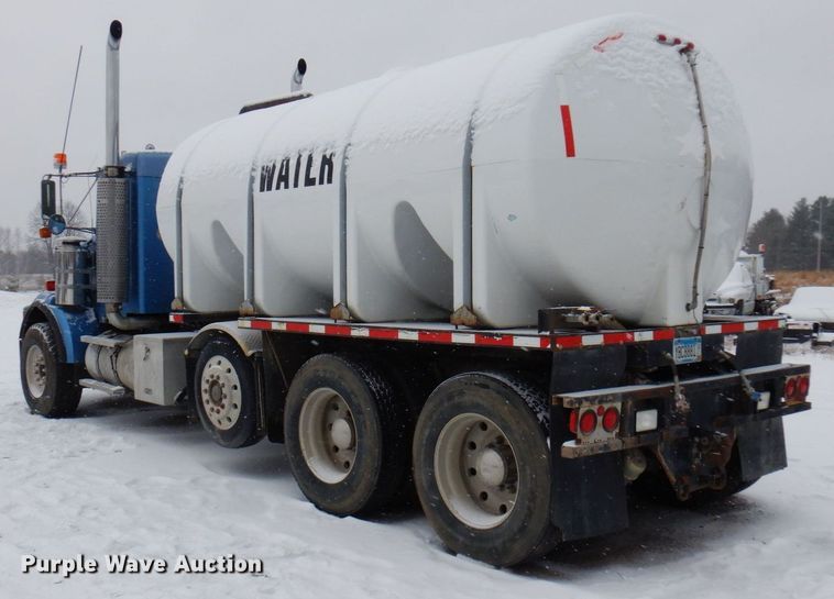 image for item AF9443 1995 Kenworth T800  water truck