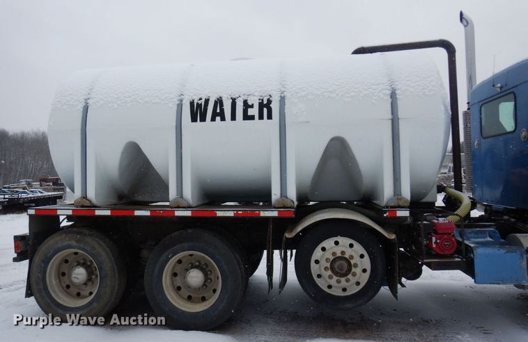 image for item AF9443 1995 Kenworth T800  water truck