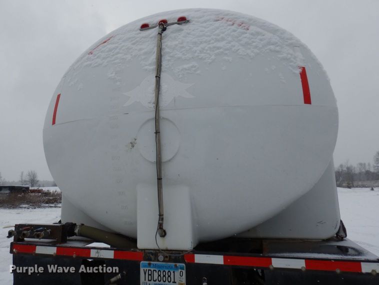 image for item AF9443 1995 Kenworth T800  water truck