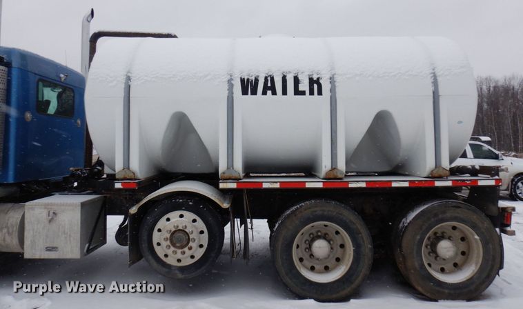 image for item AF9443 1995 Kenworth T800  water truck