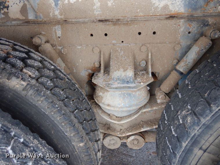 image for item AF9443 1995 Kenworth T800  water truck