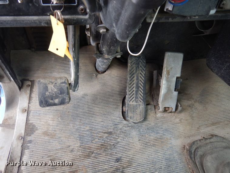 image for item AF9443 1995 Kenworth T800  water truck