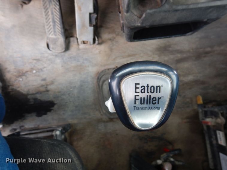 image for item AF9443 1995 Kenworth T800  water truck