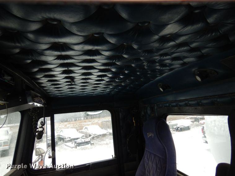 image for item AF9443 1995 Kenworth T800  water truck