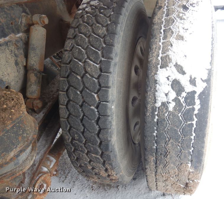 image for item AF9443 1995 Kenworth T800  water truck