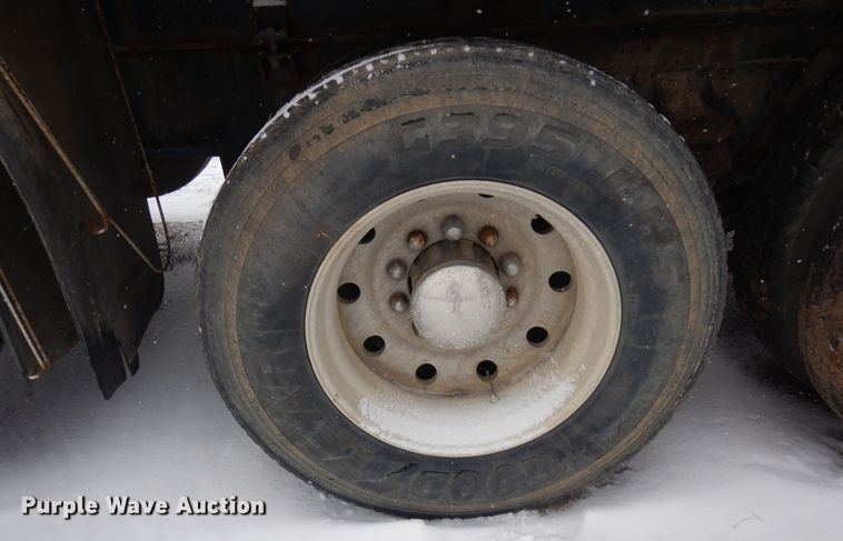 image for item AF9443 1995 Kenworth T800  water truck