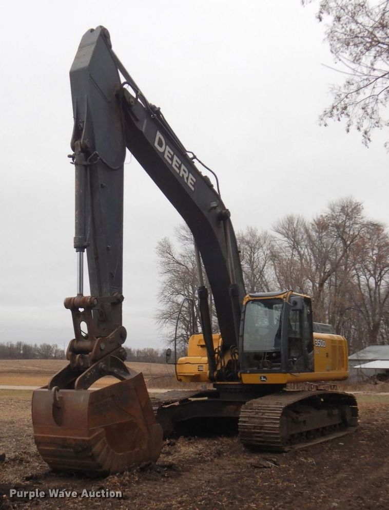 image for item AF9445 2006 John Deere 350D LC  excavator